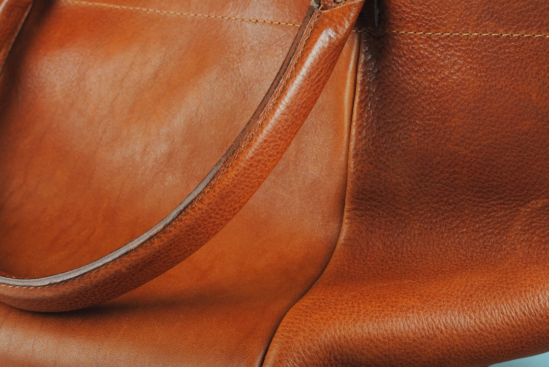 Leather sample with complementary colors